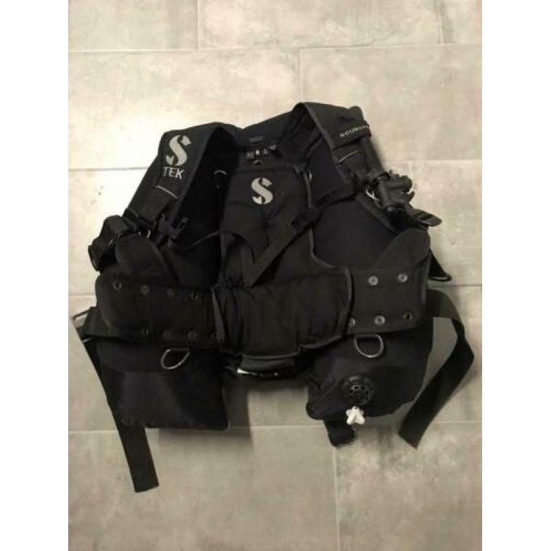 Wing / wingjacket Scubapro, Pure Tek, maat M-L.
