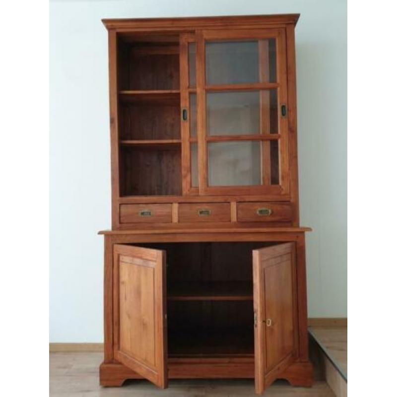 Teak koloniaal kast en tafel