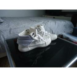 Sneakers halfhoog maat 38
