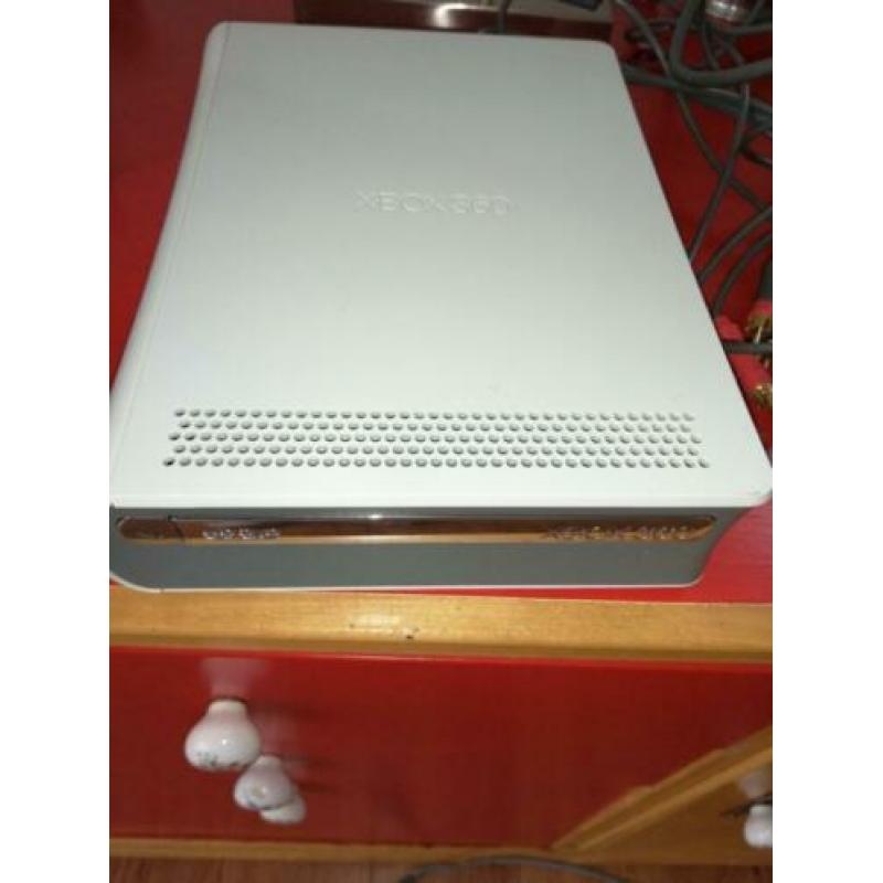 Xbox 360 met DVD speler, consoles en spellen