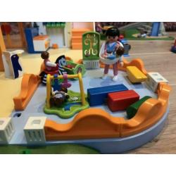 Playmobil Kinderdagverblijf, grote speeltuin en meer!