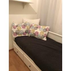 Ikea HEMNES uitschuifbed incl. matrassen