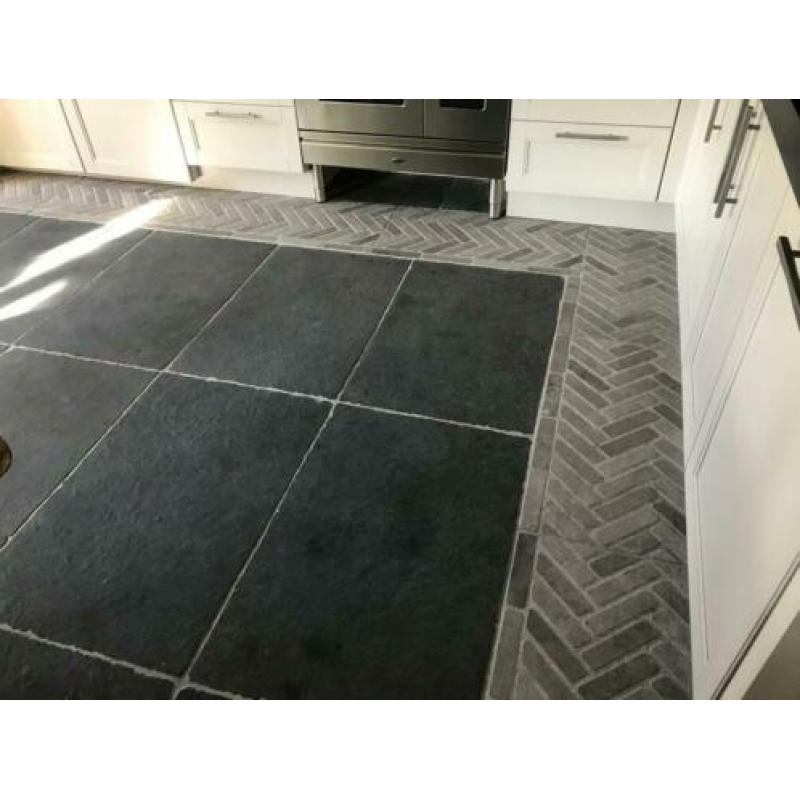 landelijke keukenvloer Castle Stone Black 60x90 cm verouderd