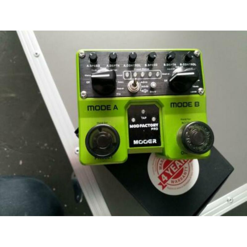 Mooer modfactory met garantie