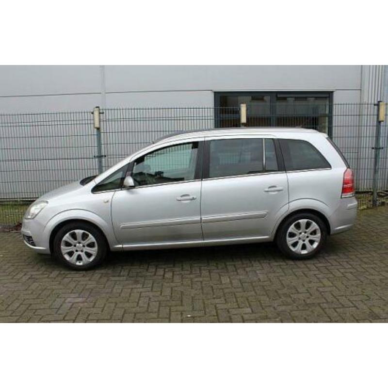 Opel Zafira 2.2 Automaat! LEER/NAV/XENON! 169.000km!BJ 2008!