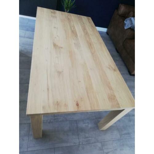 Grote eiken tafel 240x100