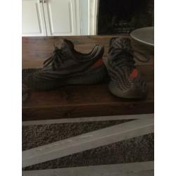 Yeezy 350 baluga maat 36