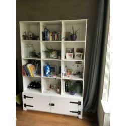 Stoere stevige vakkenkast