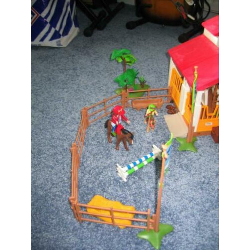 Manege van playmobiel in doos.