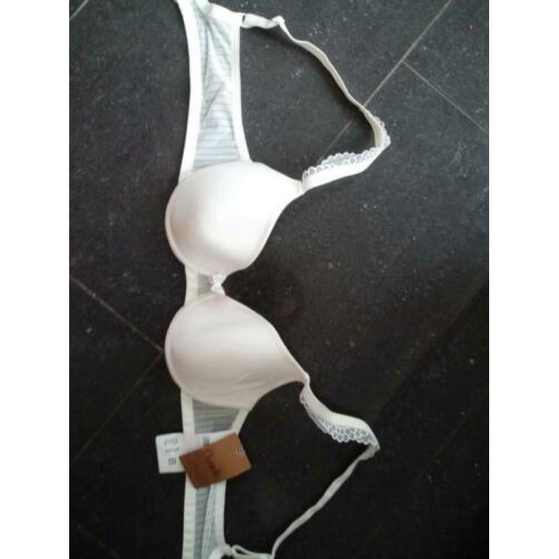 chantelle Bh roomwit 75B 75