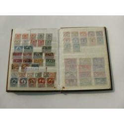 postzegelalbum 8 bladen met postzegels van diversen Landen.