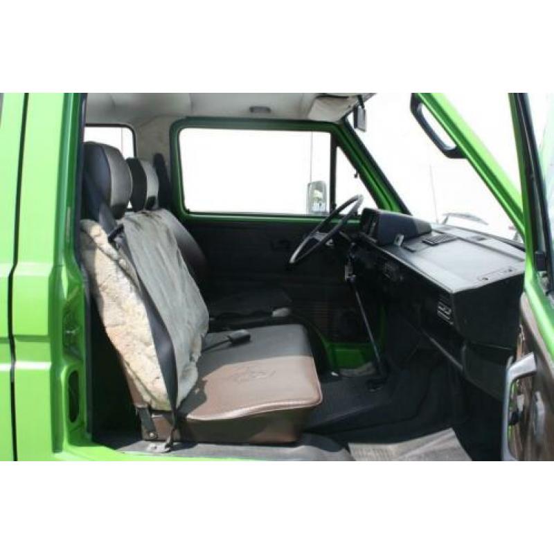 Volkswagen Transporter T3 1.6 D 9 persoons uitvoering