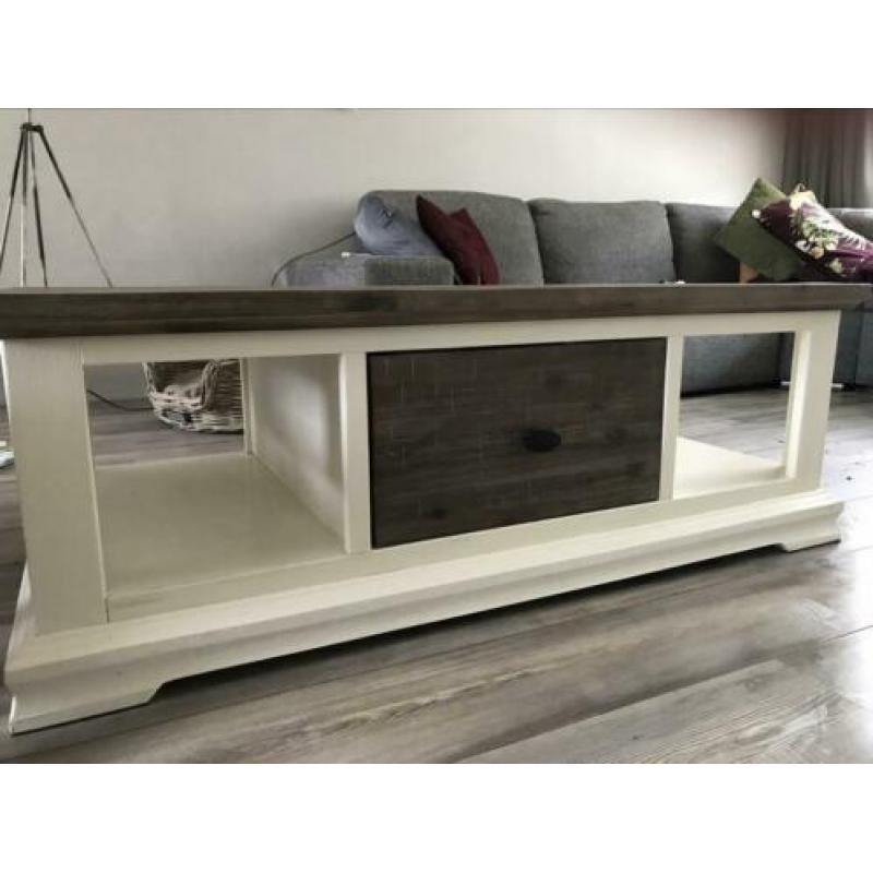 Veresa audiomeubel en salontafel