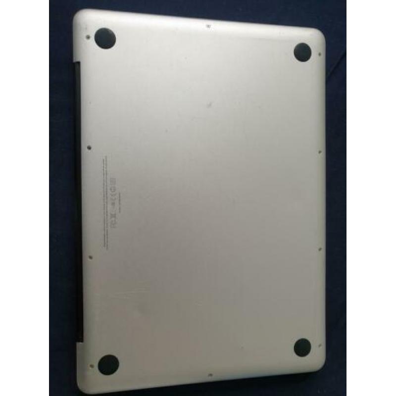 Apple mac book pro 13 inch