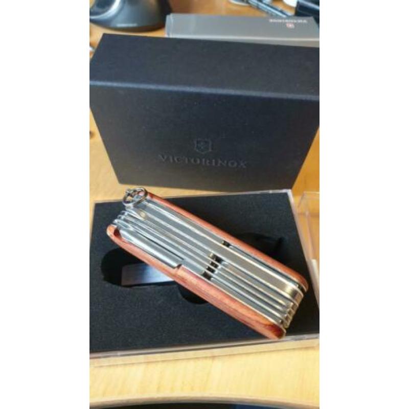 Nieuwe victorinox craftsman speciale uitgave