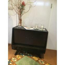 Jaren ’60 vintage, retro, tv meubel, halkastje, bijzettafel