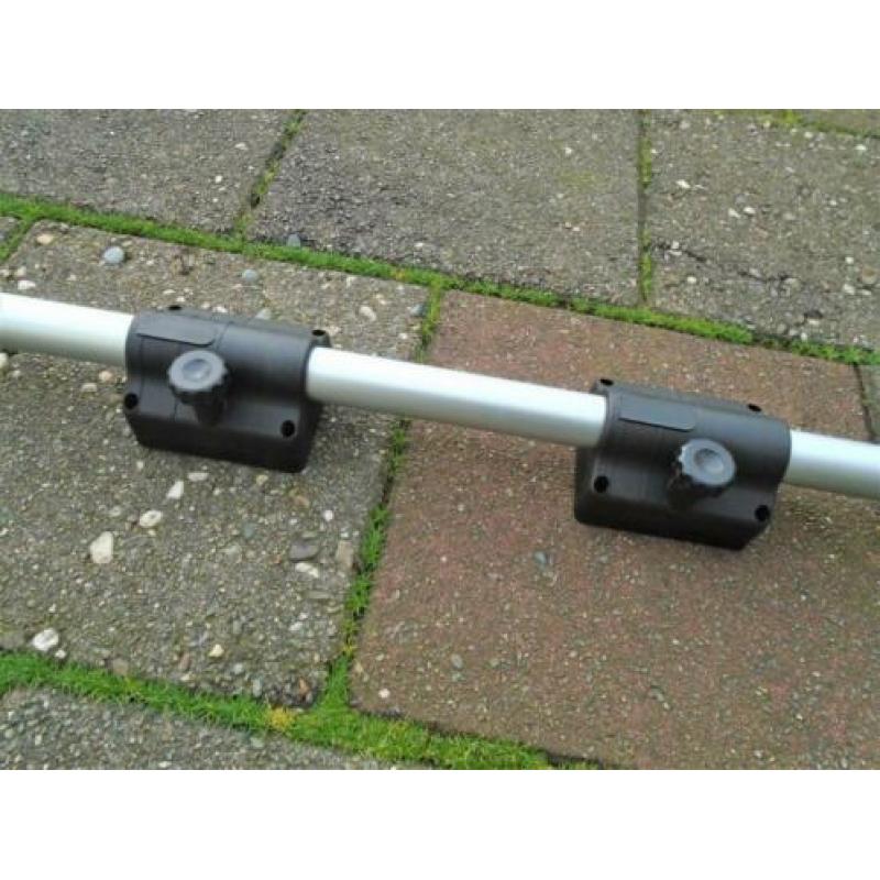 Sateliet schotel / Wlan ( Inbouw )Antenne mast uitschuifbaar