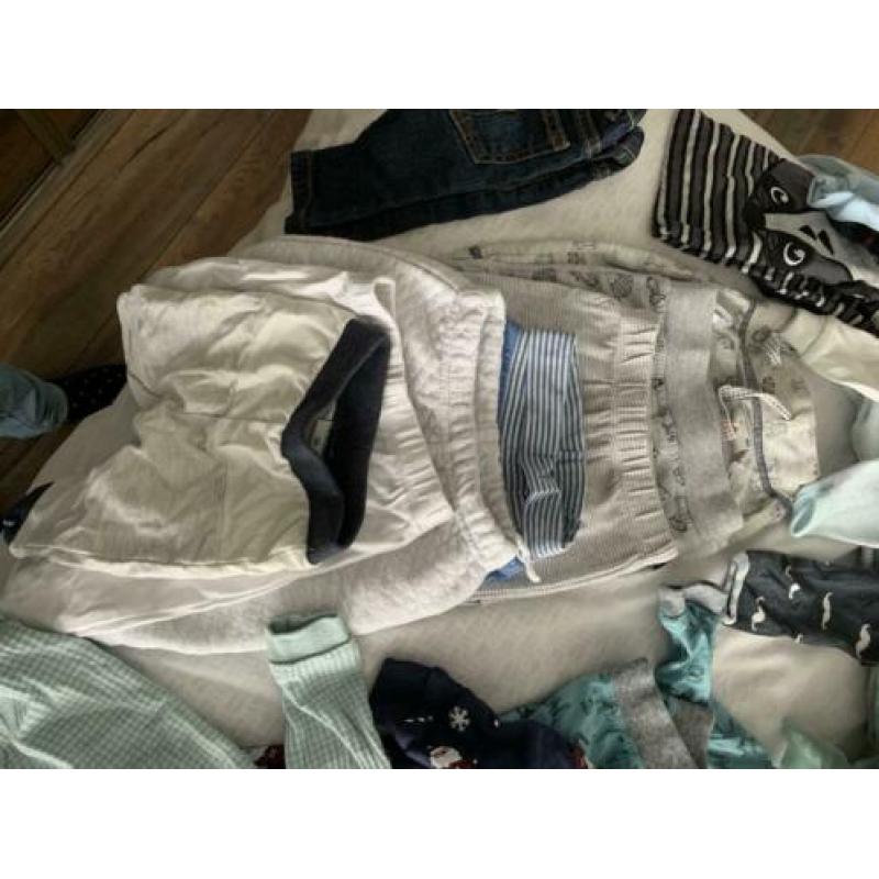 Baby kleding 56 / 62 jongen; niet of nauwelijks gebruikt.
