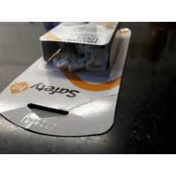 Nieuw Safety 1st ladestoppers