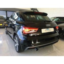 Audi A1 Sportback 1.0 TFSI S-line Xenon LED Panorama