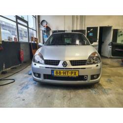 Renault Clio RS Sport Phase II 2.0 16V 2002 200PK+