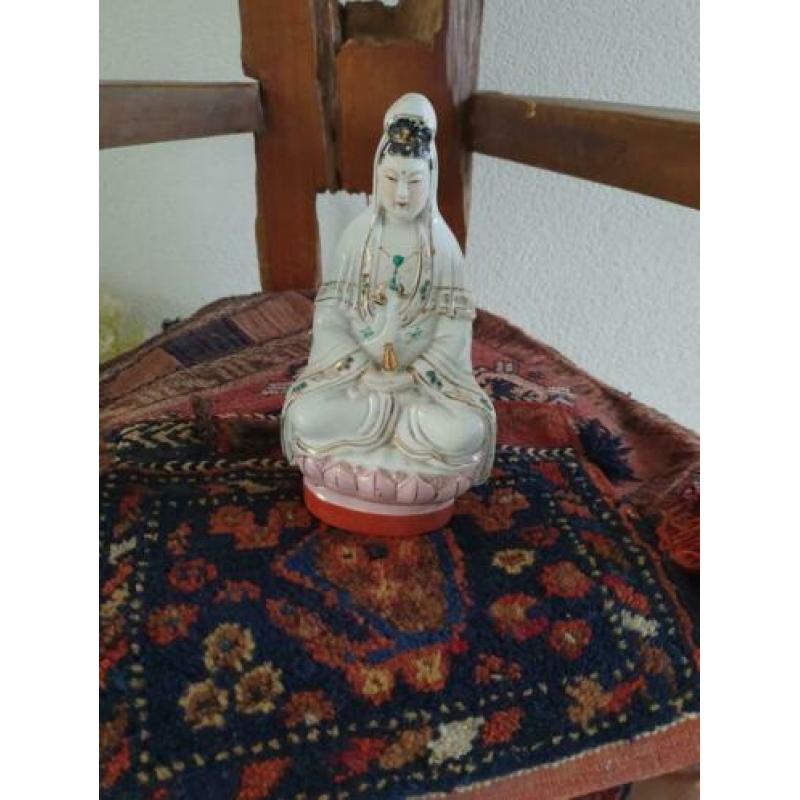 Prachtige antieke porseleinen buddha