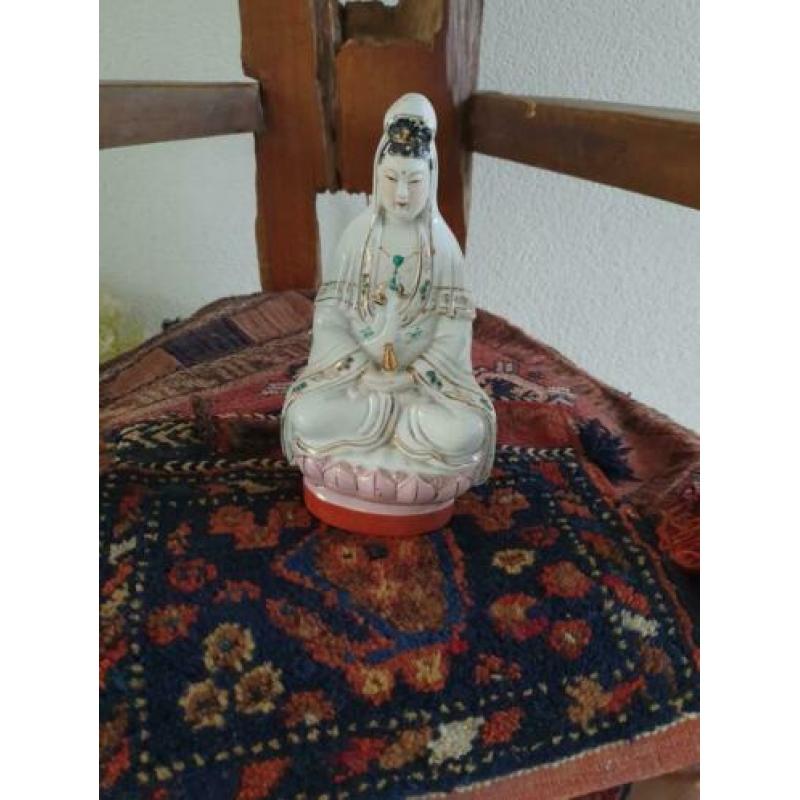 Prachtige antieke porseleinen buddha