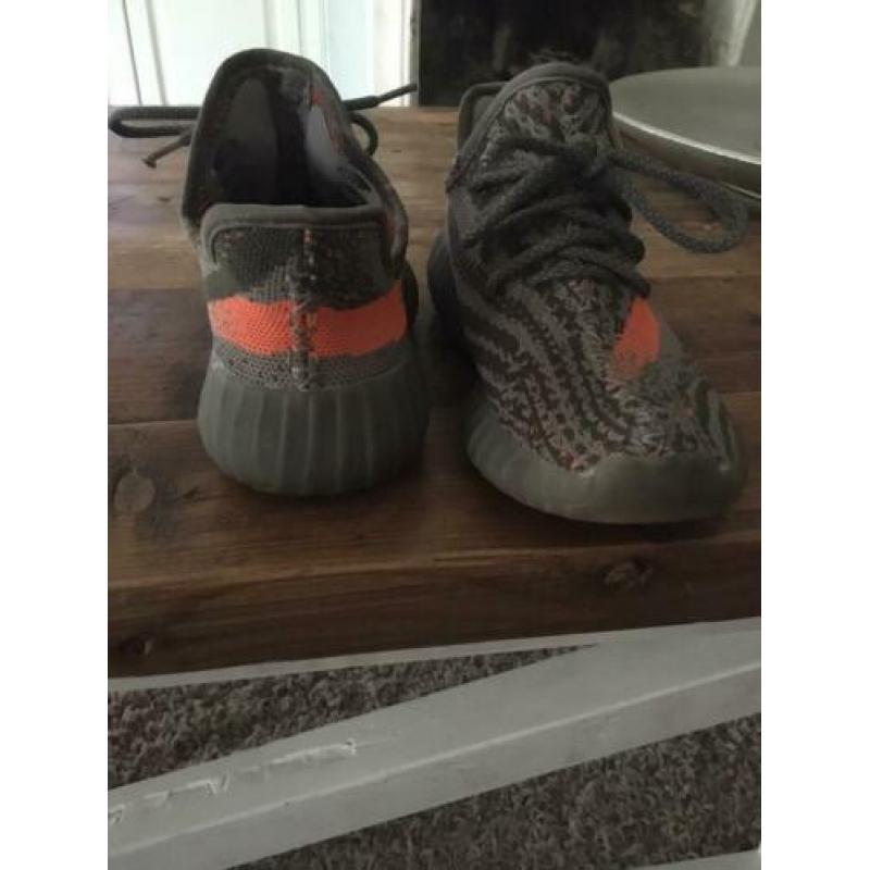 Yeezy 350 baluga maat 36