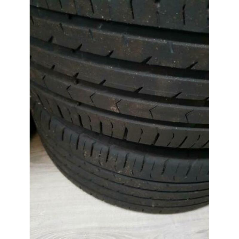 4x originele BMW velgen met banden.