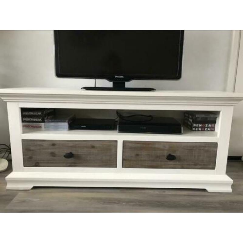 Veresa audiomeubel en salontafel