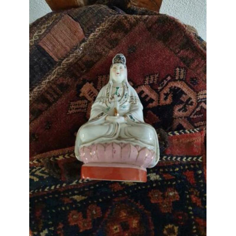 Prachtige antieke porseleinen buddha