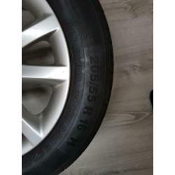 4x originele BMW velgen met banden.