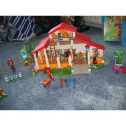 Manege van playmobiel in doos.