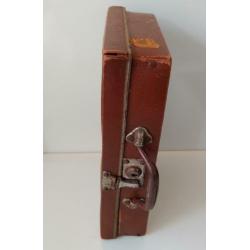 Oud mini koffertje Brocante koffer Klein decoratief model!