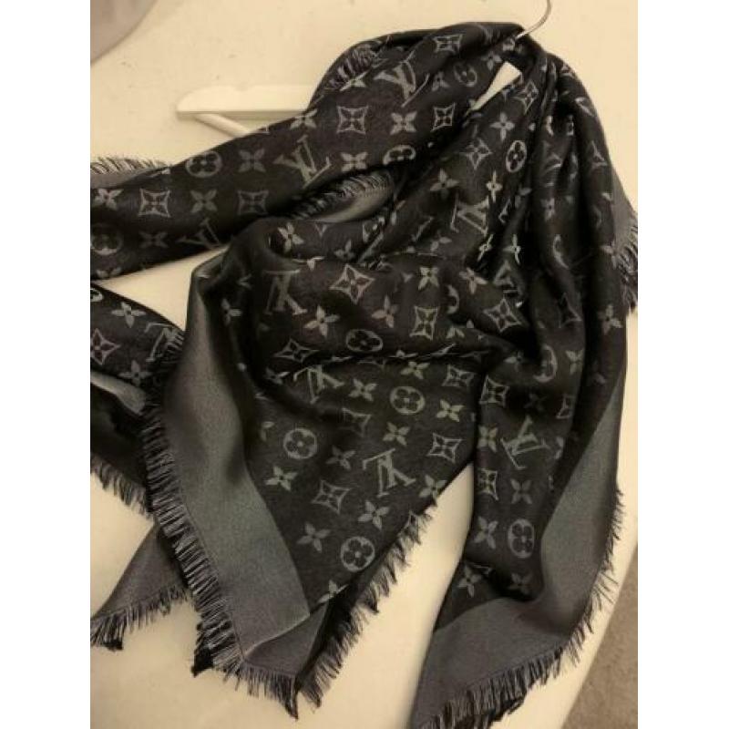 Originele Louis Vuitton sjaal