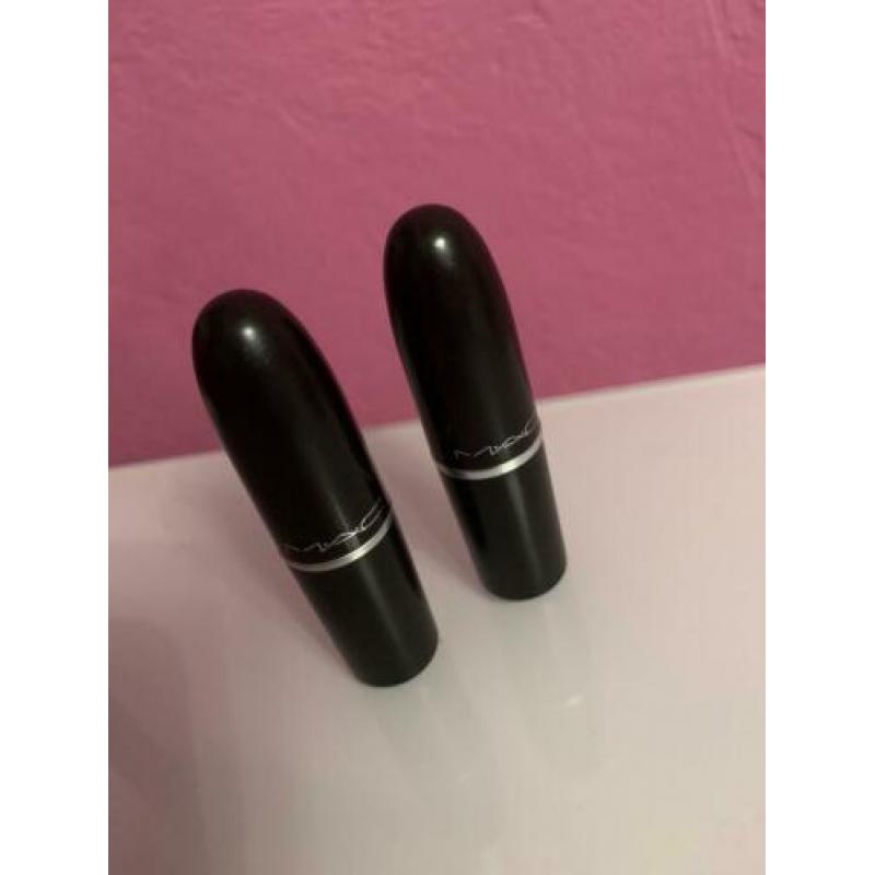 ZGAN Mac lipsticks in de kleuren Costa chic en rebel