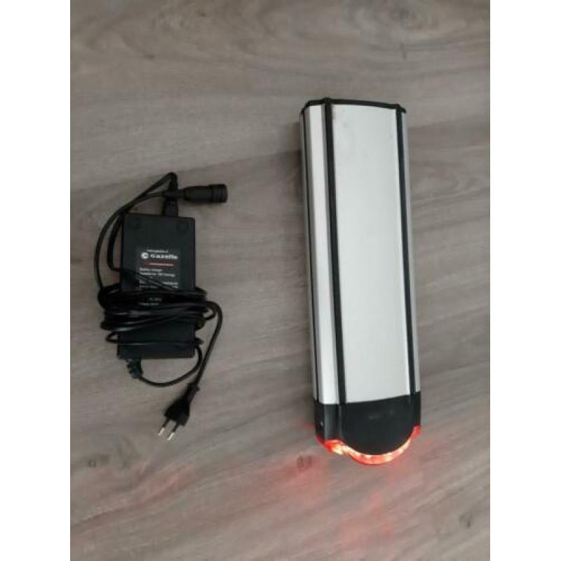 Gazelle elektrische fiets accu zilver met oplader