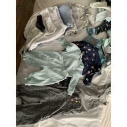 Baby kleding 56 / 62 jongen; niet of nauwelijks gebruikt.