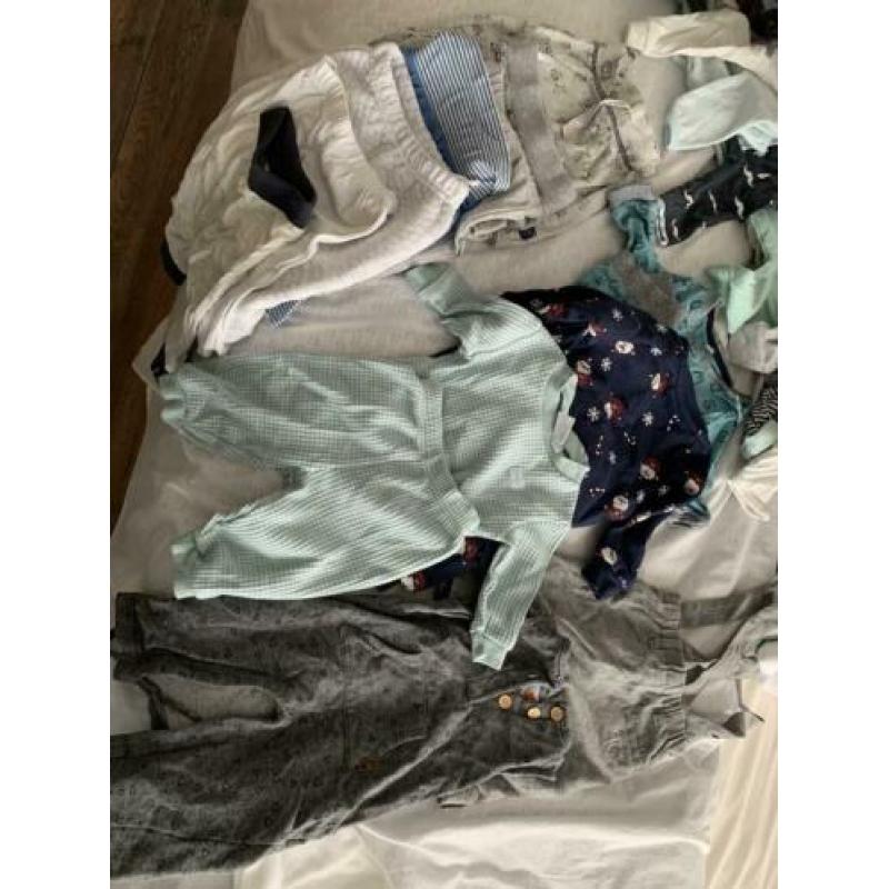 Baby kleding 56 / 62 jongen; niet of nauwelijks gebruikt.