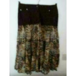 2 mooie rokken Gipsy blauw mt 40 bruin mt 42 nieuw