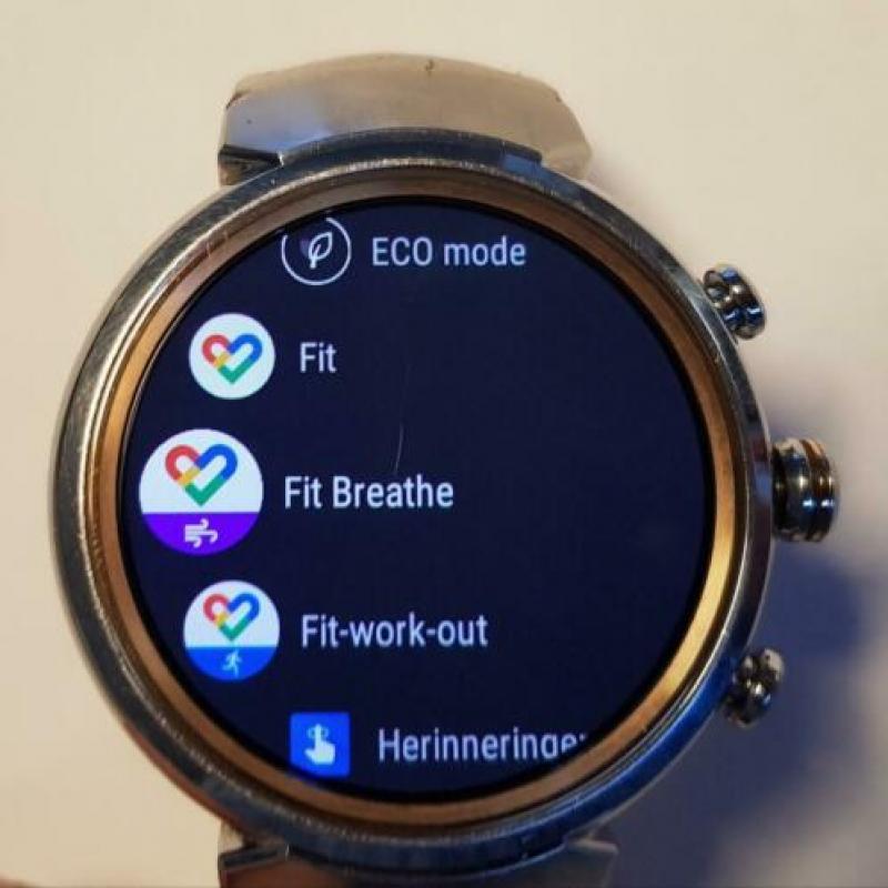Asus ZenWatch3 zilverkleurig met beige band smartwatch