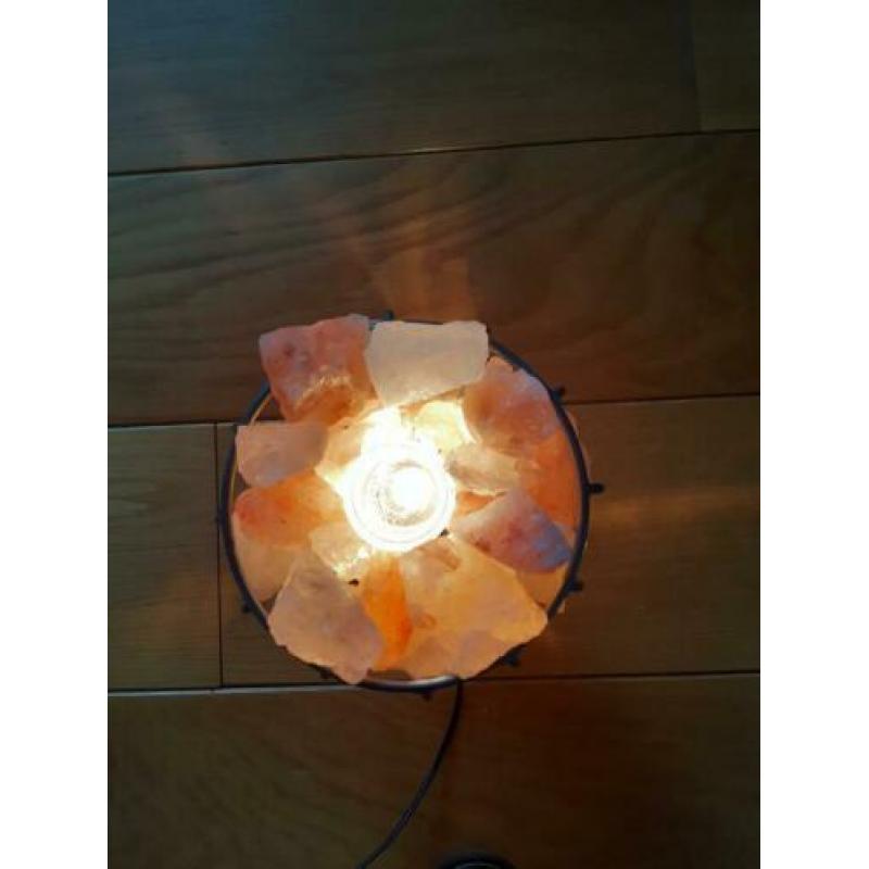 Zoutsteen lamp met aroma brander