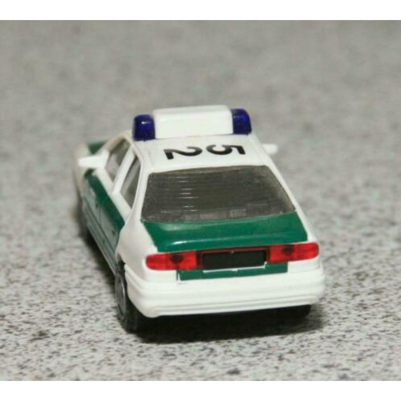 Ford Mondeo Polizei. Producent: Rietze