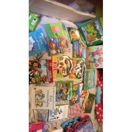 Leuk pakketje kinderboekjes 16 stuks
