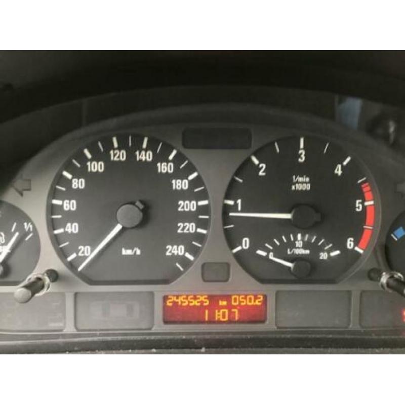 BMW 3-Serie 2.0 D 320 Touring 2003 Blauw