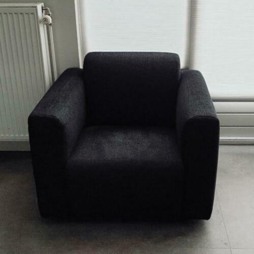 fauteuil: een mooie stoffen, antraciet kleur stoel.