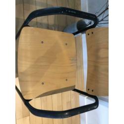 8 vergaderstoelen hout