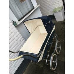 Vintage jaren 50 / 60 Kinderwagen van Werven meppel