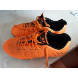 Voetbalschoenen maat 31 en 32