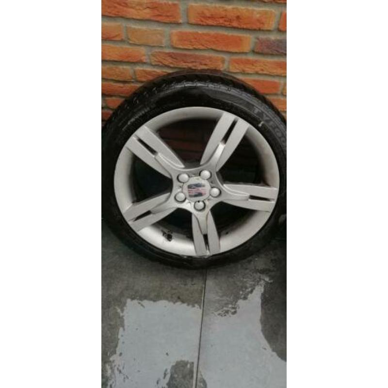 5x100 16 inch Seat FR